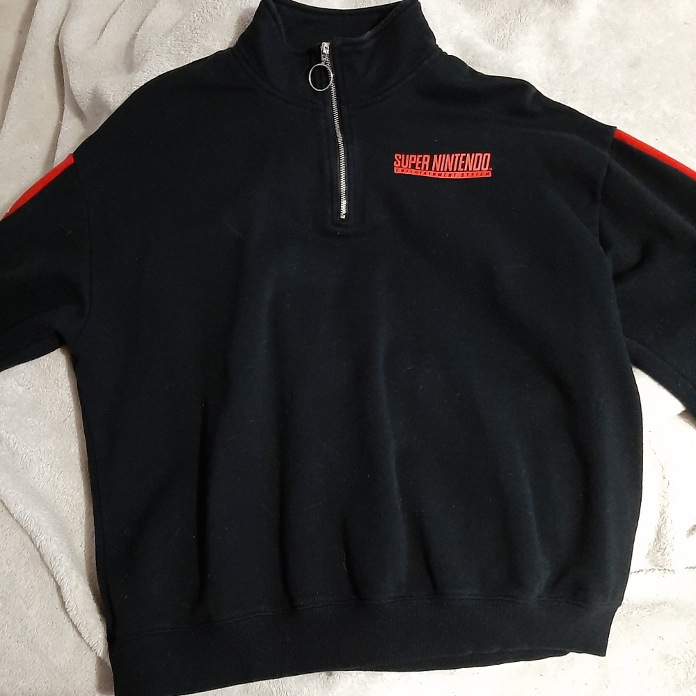 Forever 21 Super nintendo quarter zip